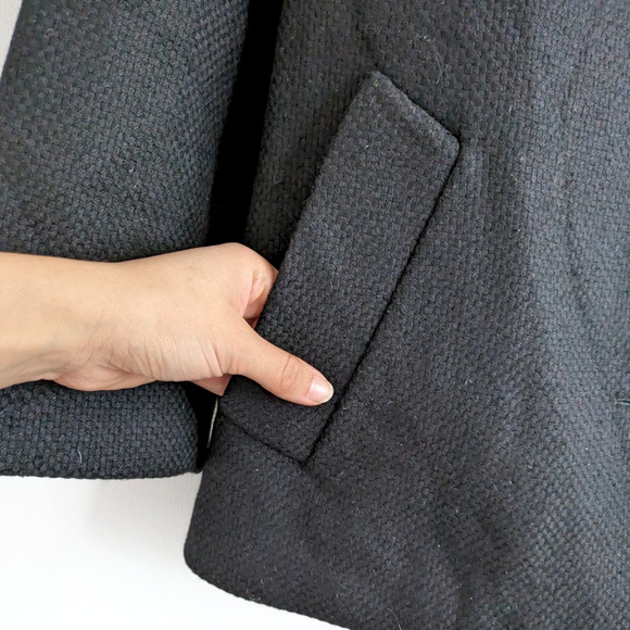 Prada 100% Virgin Wool Black Woven Pea-Style Coat Size 42 Medium - Picture 4 of 8